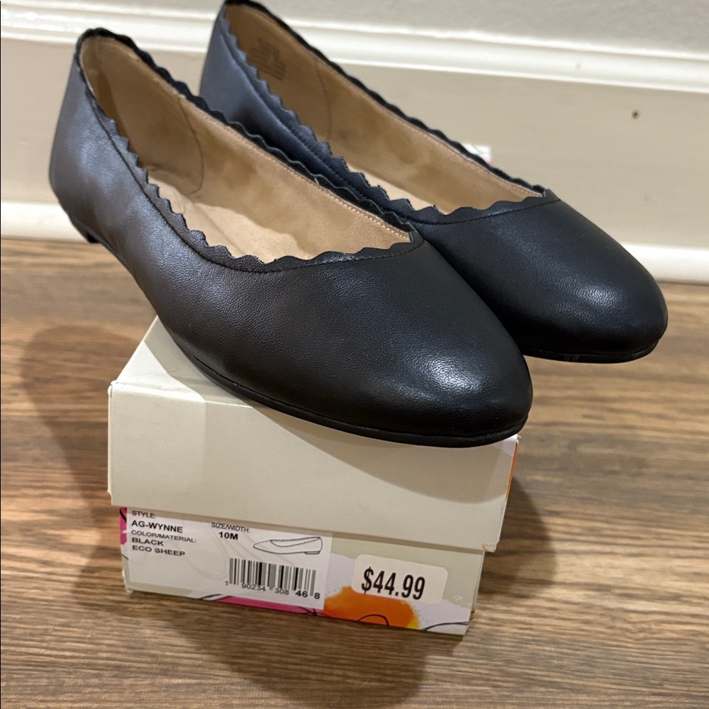 Amelia Grace Wynne Leather Upper Ballet Flats, 10M, Worn once